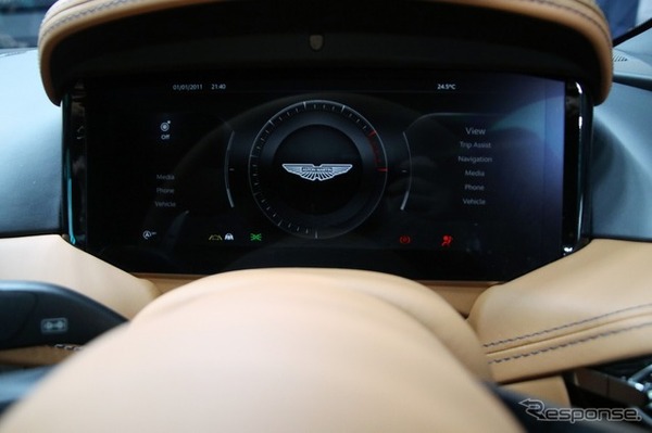 アストンマーティン　DB12