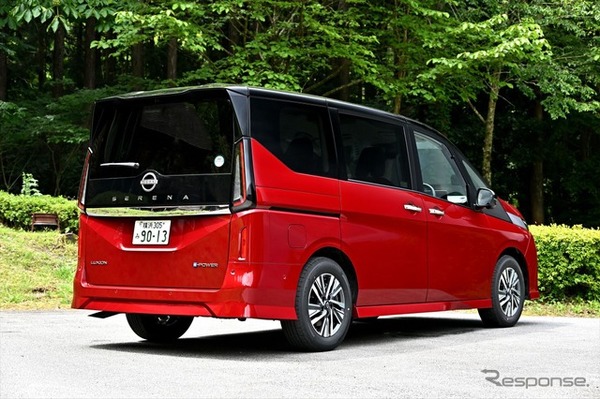 日産 セレナ LUXION