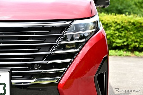 日産 セレナ LUXION