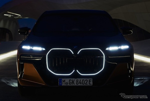 BMW i7 の「M70 xDrive」