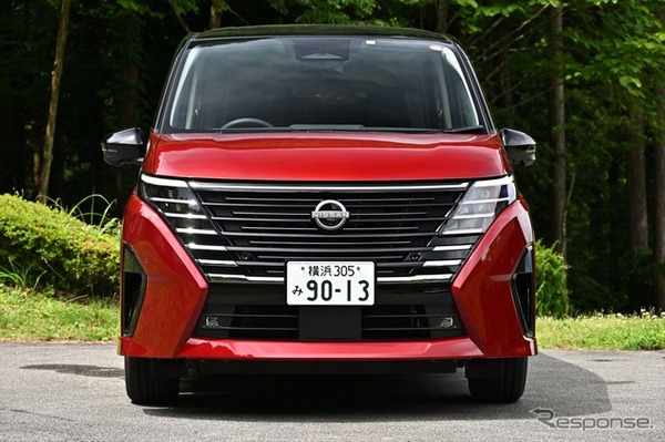 日産 セレナ e-POWER LUXION