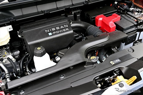 日産 セレナ e-POWER LUXION