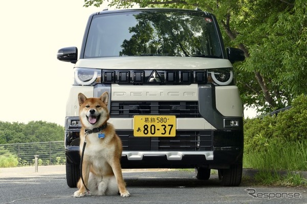 三菱 デリカミニ T Premium 4WD