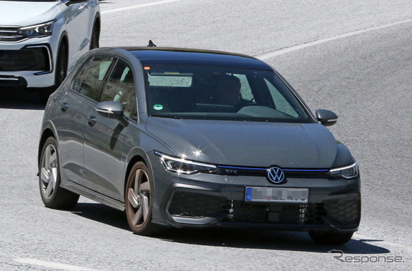 VW ゴルフ GTE 改良新型プロトタイプ（スクープ写真）