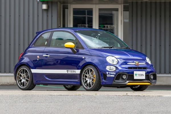 FLEX Z［VSAPQ-C1AS2］ABARTH 595（312142T）用実装例