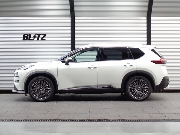 DAMPER ZZ-R［92625］NISSAN X-TRAIL用実装例（フロント:44mmダウン / リア:48mmダウン）