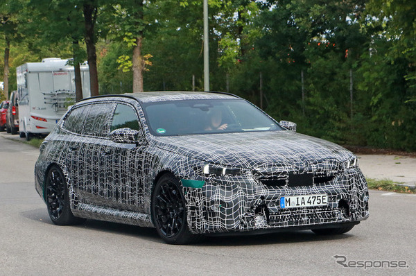 BMW M5 ツーリング プロトタイプ（スクープ写真）