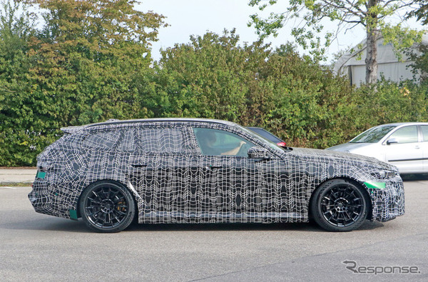 BMW M5 ツーリング プロトタイプ（スクープ写真）