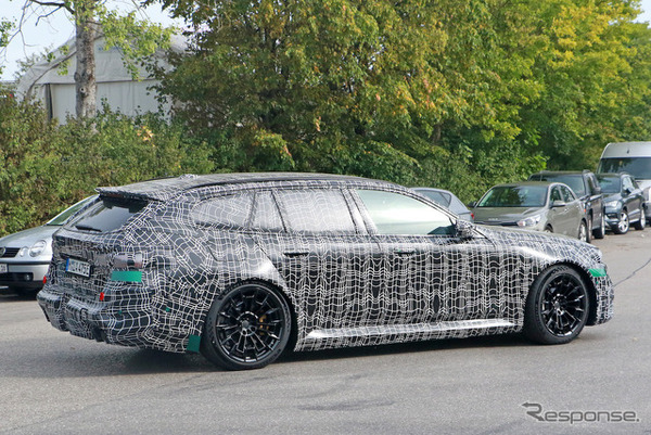 BMW M5 ツーリング プロトタイプ（スクープ写真）