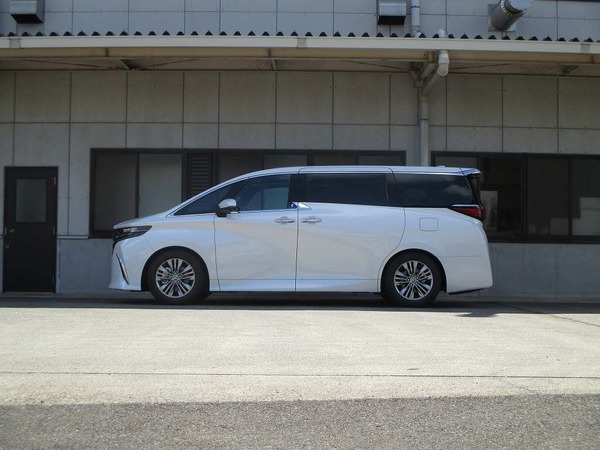 SUSTEC NF210  TOYOTAアルファード（40系）用実装例