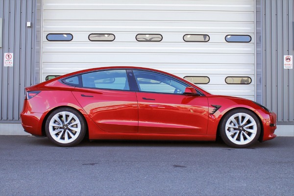 STREET ADVANCE Z［GSGP2-91AA2］TESLAモデル3［STANDARD RANGE PLUS］用実装例（Ft: -30mm / Rr: -35mm）