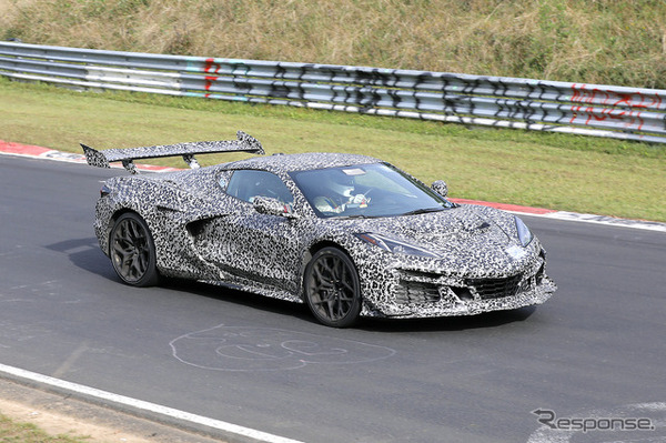 シボレー コルベット ZR1 新型プロトタイプ。ナンバー104M929の車両（スクープ写真）