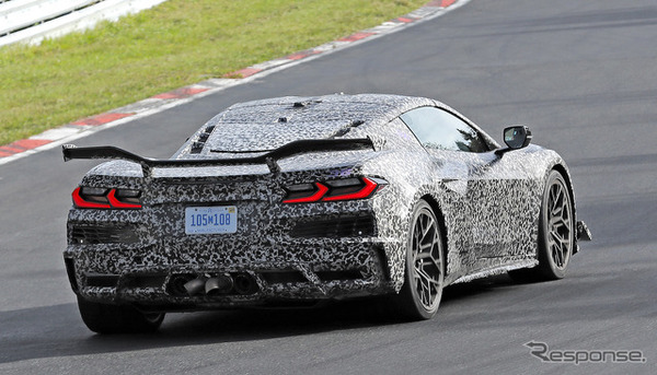 シボレー コルベット ZR1 新型プロトタイプ。ナンバー105M108の車両（スクープ写真）