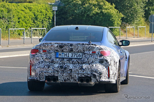 BMW M4クーペ 改良新型プロトタイプ（スクープ写真）