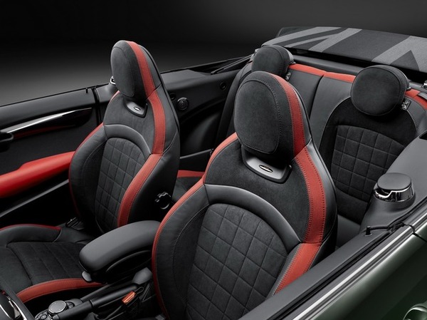 新型MINI コンバーチブルのジョンクーパーワークス