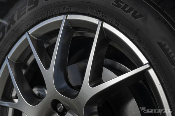 MID Lefinada MOTION3／19×7.0J IN40 235/55R19
