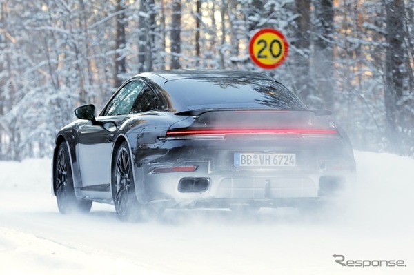 ポルシェ 911ターボ 改良新型プロトタイプ（スクープ写真）