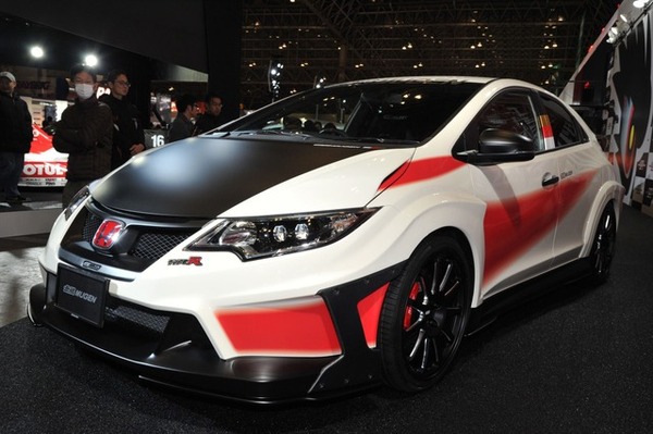 無限 シビック TYPE R コンセプト（東京オートサロン16）