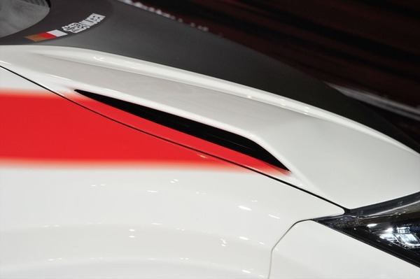 無限 シビック TYPE R コンセプト（東京オートサロン16）