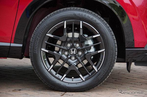 ホンダ ヴェゼル スポーツスタイル（ホンダアクセス 純正アクセサリーパーツ装着車）