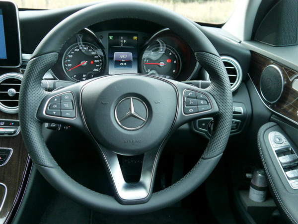 メルセデスベンツ C220d