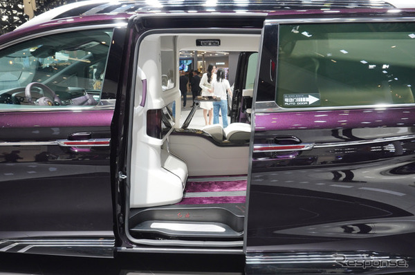 紅旗 EQ9 PHEV 定制（北京モーターショー2024）