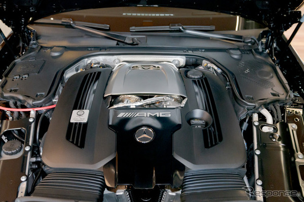 4.0リッターV型8気筒ツインターボエンジン。最高出力は585PS、最大トルクは800N・m。