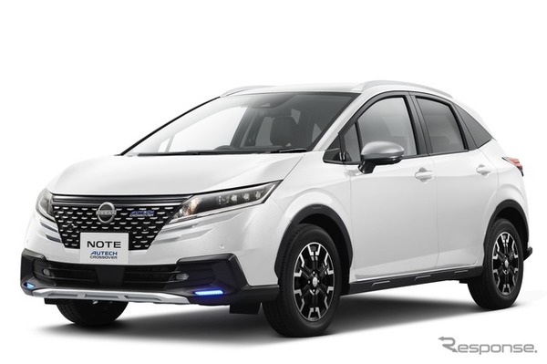 日産ノート AUTECH CROSSOVER：ピュアホワイトパール