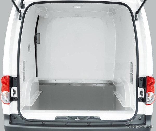 NV200バネット保冷バン