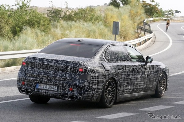 BMW 7シリーズ 改良新型のプロトタイプ