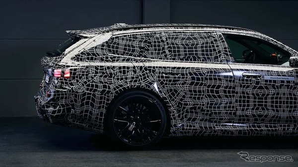 BMW M5ツーリング ティザーイメージ