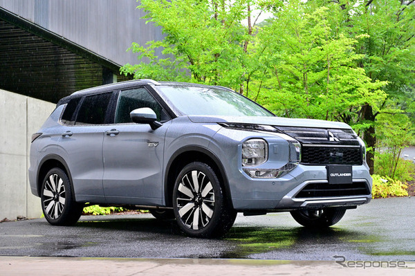 三菱アウトランダーPHEV