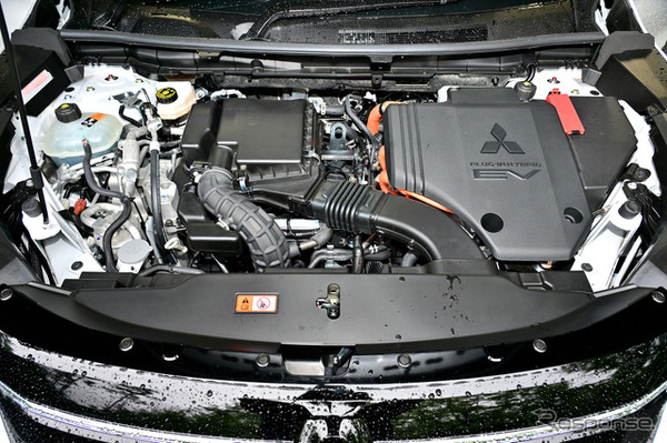 三菱アウトランダーPHEV