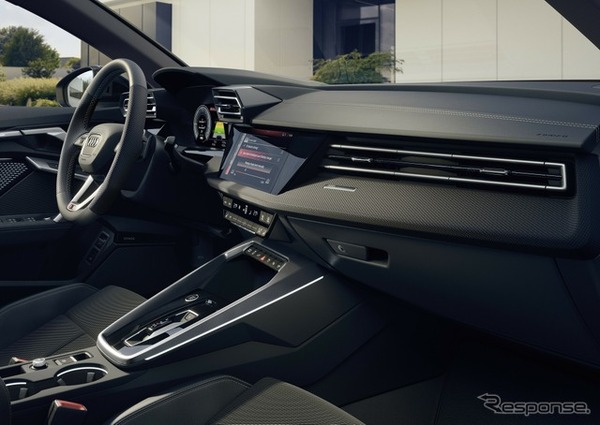アウディ A3スポーツバック TFSI e 改良新型