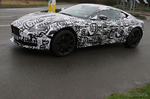 アストンマーティンDB11スクープ写真