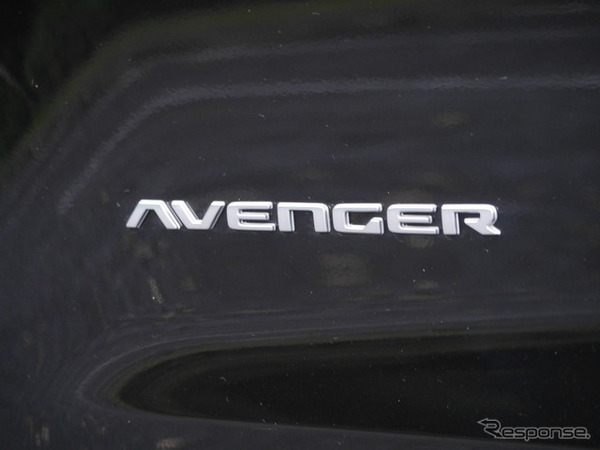 ジープ アベンジャー