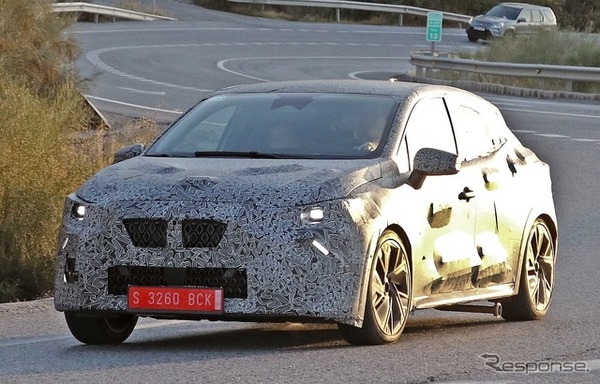 ルノー ルーテシア 次期型のプロトタイプ