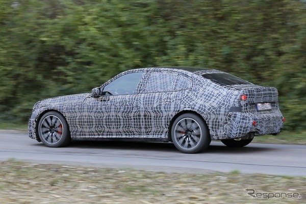 BMW 3シリーズ 次期型のプロトタイプ
