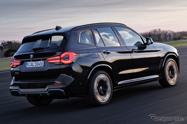 BMW iX3 現行