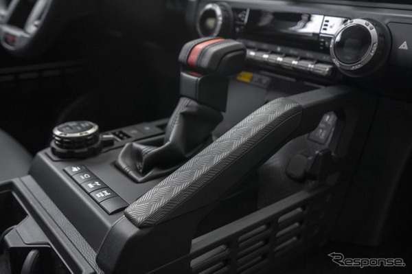 トヨタ 4ランナーTRDプロ