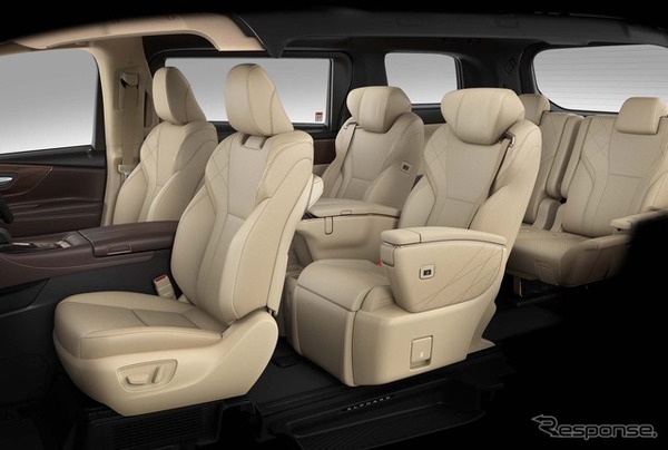 トヨタ・アルファード・エグゼクティブラウンジ（PHEV・E-Four）