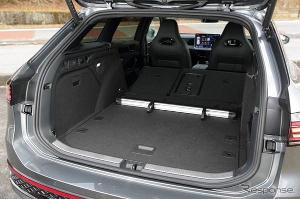 VW パサート 新型（eTSI Rラインプラスパッケージ）