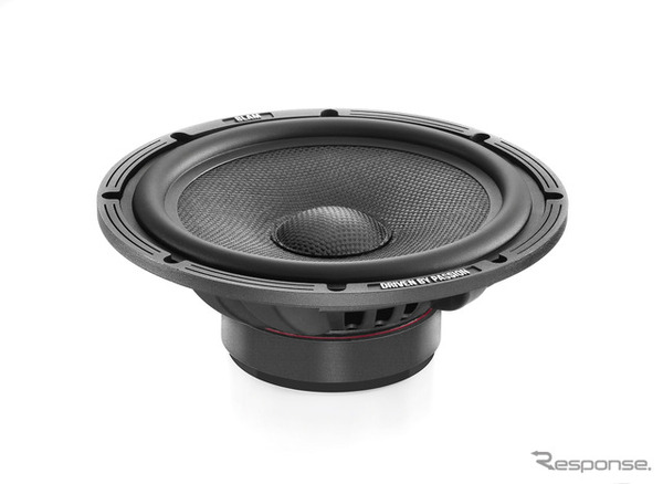S 8.100　Signature 200mmウーファー（受注発注）希望小売価格：17万6000円（税込・ペア）●再生周波数帯域：50Hz～3.8kHz ●定格入力：150W ●入力インピーダンス：2Ω ●出力音圧レベル：93.4dB ●取付口径サイズ：178.5mm ●取付奥行サイズ：68.5mm ●グリルなし