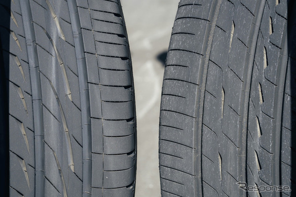 REGNO GR-XⅢ（左）／REGNO GR-XⅢ TYPE RV（右）