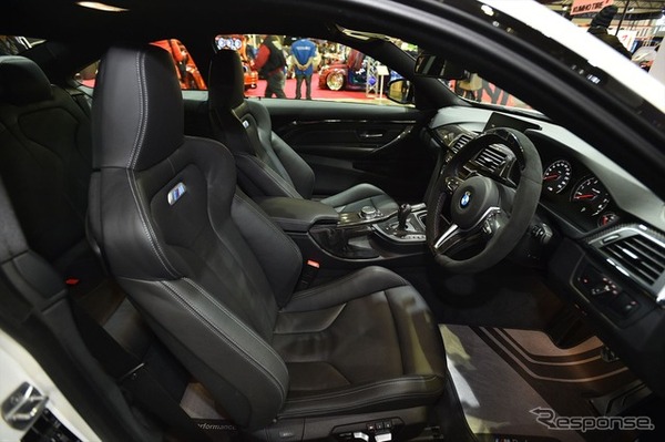 BMW M4 クーペ with Mパフォーマンスパーツ（東京オートサロン16）