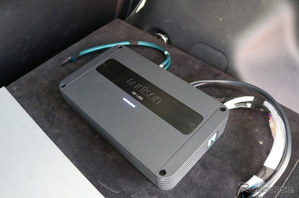 サブウーファー用にチョイスしたのがオーディソンのSR1.500.2。十分なパワーを備え小型、省電力なのも設置の理由となった。