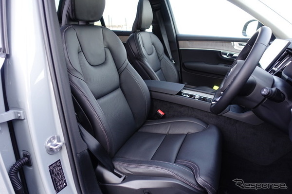 ボルボ XC90 ウルトラT8 AWD PHEV