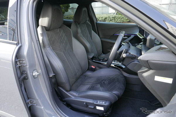 プジョー 2008 GT BlueHDi