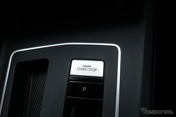 VW ゴルフヴァリアント eTSI アクティブ