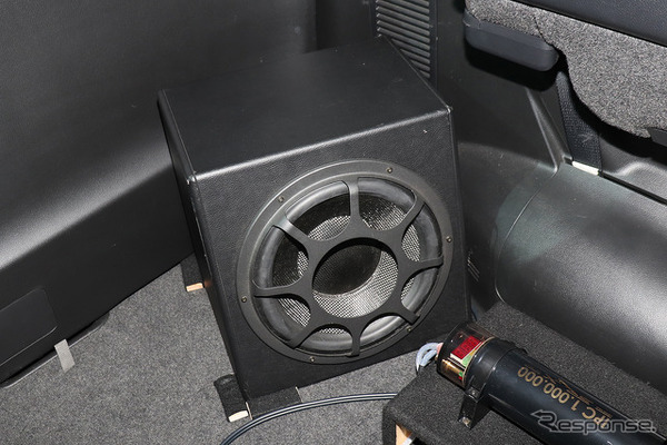 「単体DSP」が搭載されたオーディオカーの一例（製作ショップ：レジェーラ＜静岡県＞）。